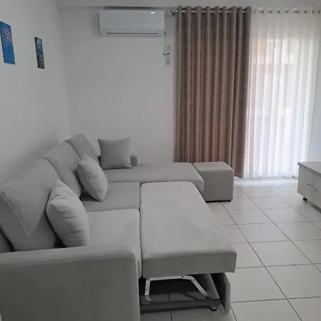 Summerhousevelipoje-te Kompleksi Fishta-q1,36 *